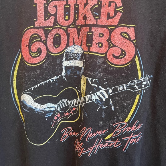 Luke Combs Graphic Short Sleeve Beer never Broke My Heart Tour Tee - Picture 4 of 5